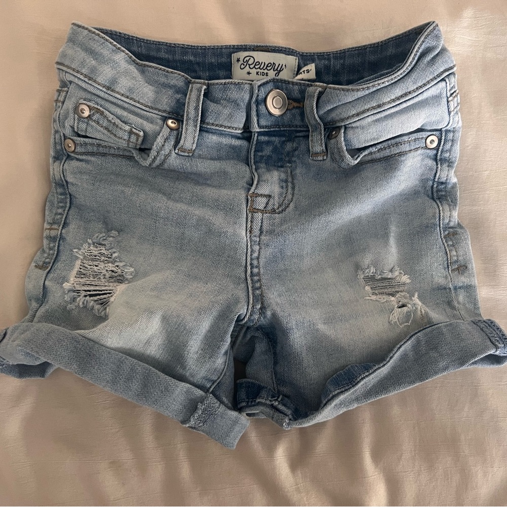 Revery Kids Shorts. Size 7
